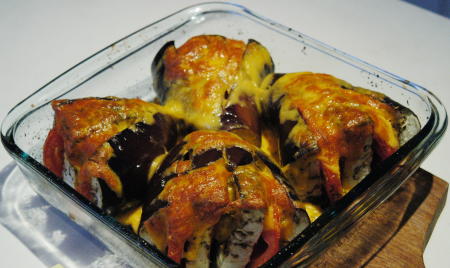Überbackene Auberginen mit Tomaten