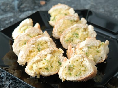 Frischback-Flûtes mit Käse