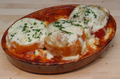 Peperoni mit Hackfleisch und Mozzarella