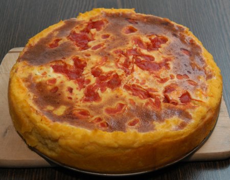 Maistorte mit Tomaten