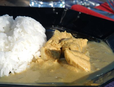 Indonesisches Poulet mit Curry