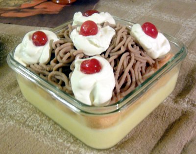 Vanilledessert mit Vermicelles