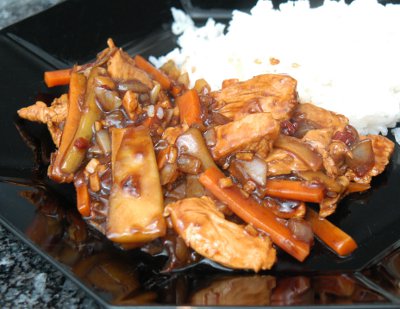 Scharfes Huhn mit Gemüse