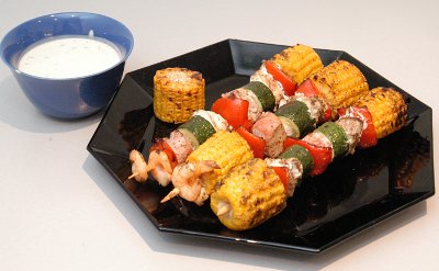 Fischspiesse mit Gemüse