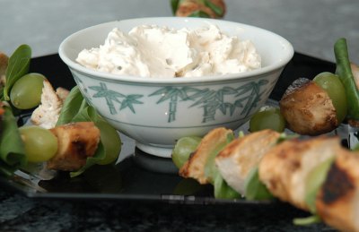 Pouletspiesschen mit Cantadou Dip