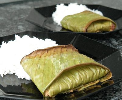 Fisch in Bananenblättern - Ngob Pla